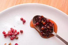 如何用葡萄酒烹飪食物？